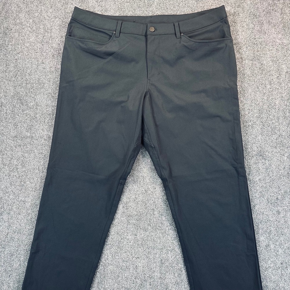 Lululemon Men's ABC Classic-Fit 5-Pocket Pant Warpstreme Men's 40 Charcoal Black - Picture 2 of 11